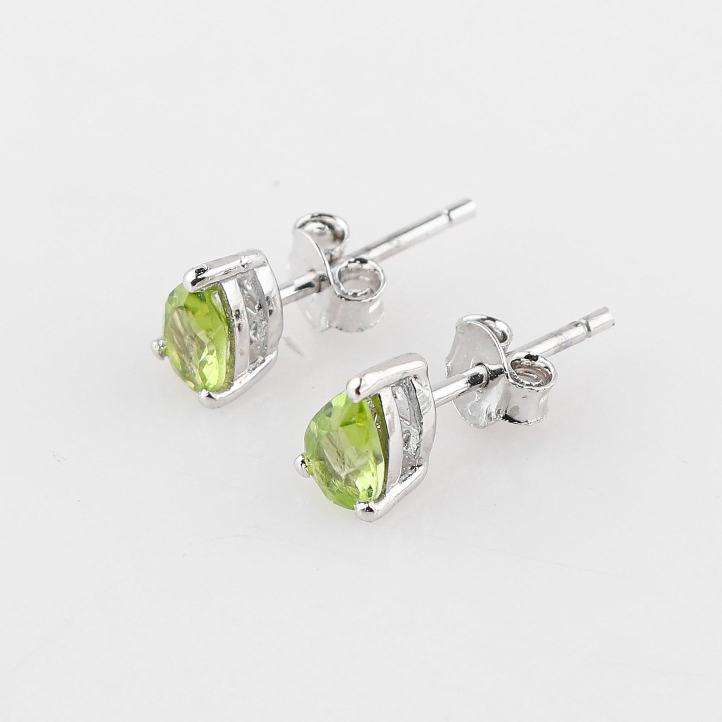 YASHEE Natural Peridot Gemstone Pear Shape Stud Earring For Women, Chakra Energy Healing Real Crystal, August Birthstone, Peridot Stud Earrings Women Unique Christmas Gift Jewelry