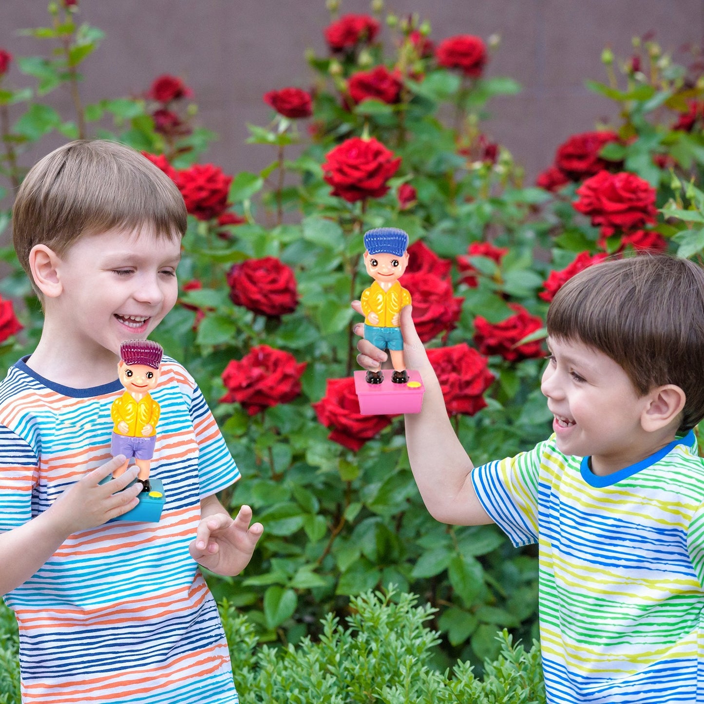 ArtCreativity Set of 2 Squirt Wee Boy Gag Gift, 7.5 inch Water Squirters Toys - Leak-Free Water Base - Classic Funny Novelty Gift for Men, Women, Kids, Hibachi Accessories, Funny Party Favors