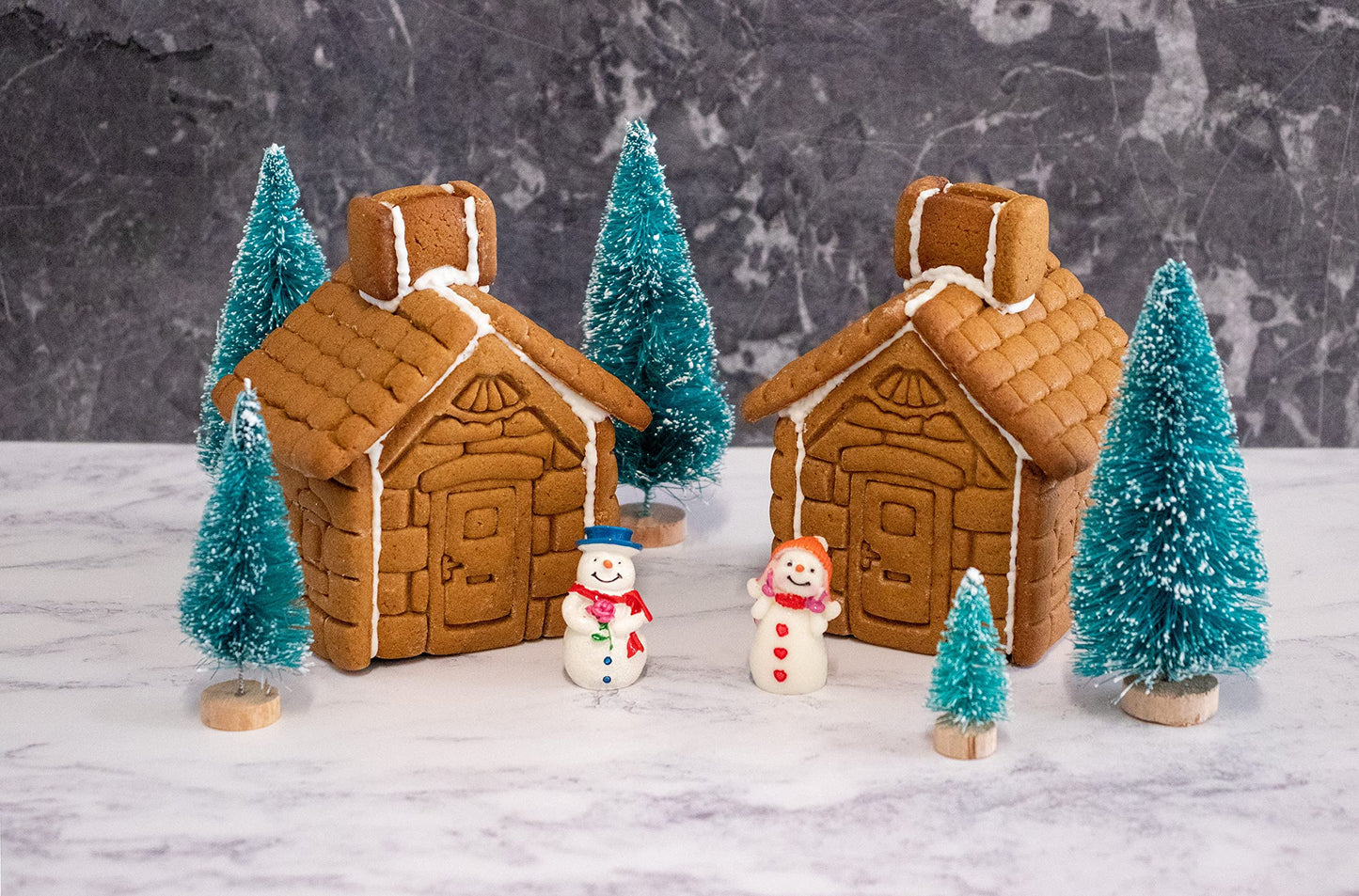 Gingerbread Xmas House Cookie Cutter, 1 set - Bakerlogy